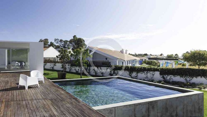 A Mediterranean Beach Home in Australia